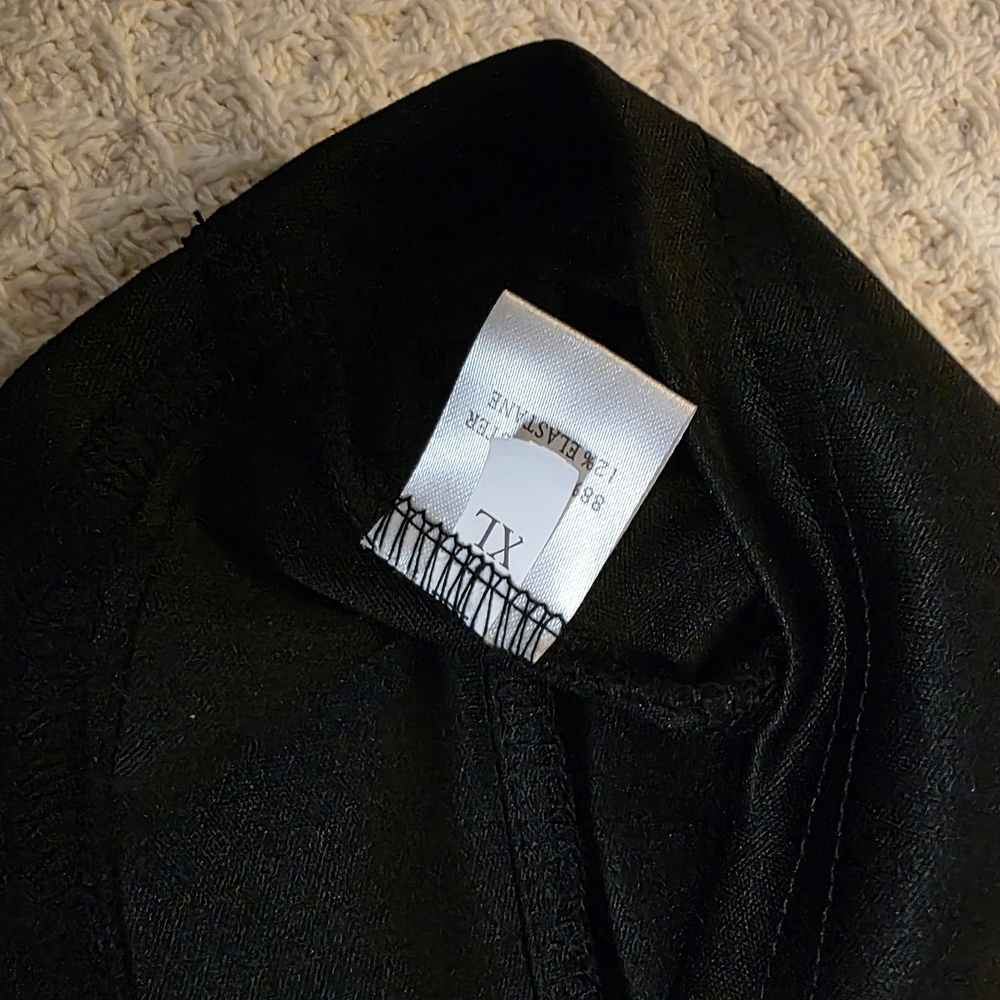 Chic Black And Silver Patterned Two-Piece Set - image 7